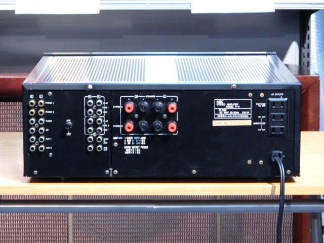 Интегральный винтажный аудиофильский усилитель NEC A-11