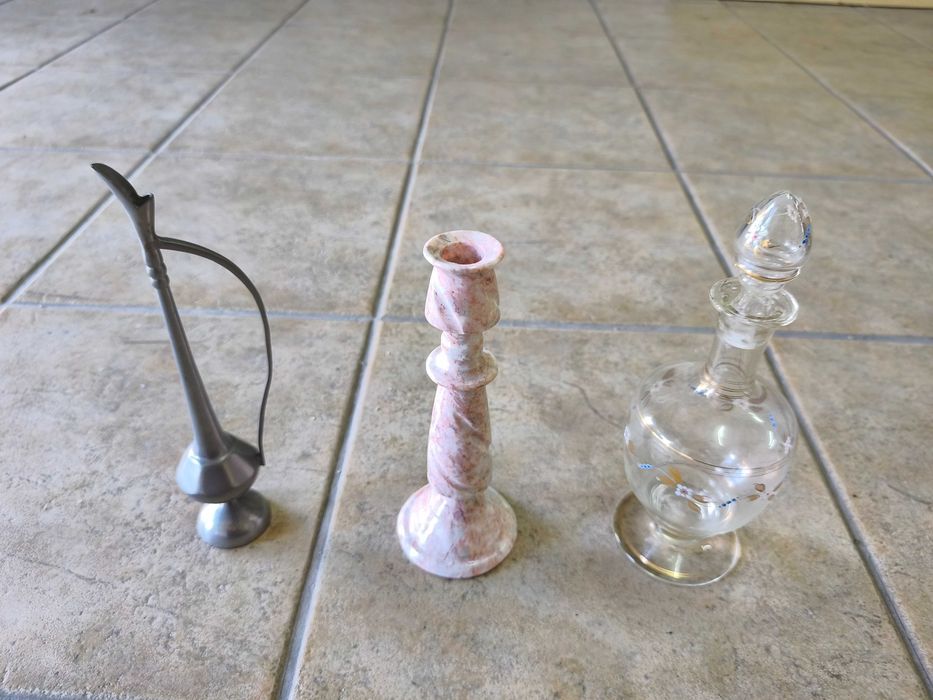 Castiçais e peças decorativas