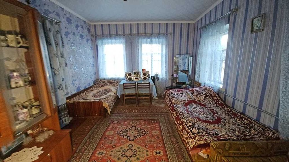 Два будинки на одному подвір’ї, 30 соток двору з городом Є відеоогляд