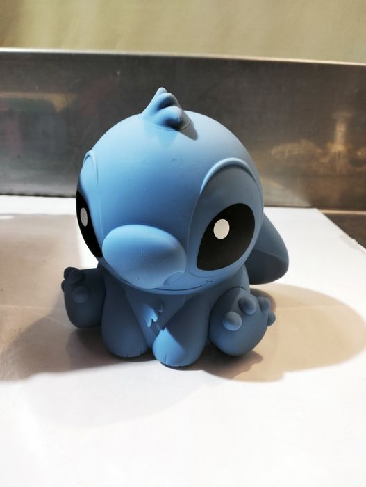 silikonowa lampka nocna Disney Stitch marki Paladone.