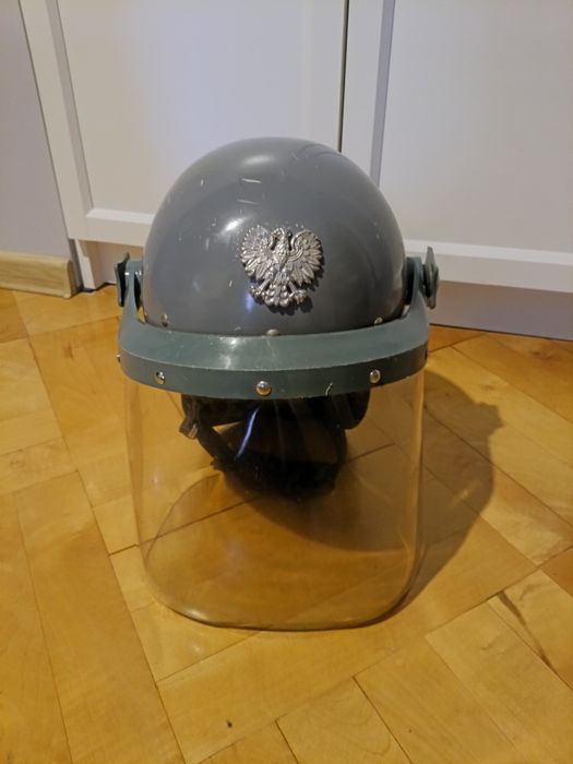 Kask szturmowy ZOMO wz.83 milicja