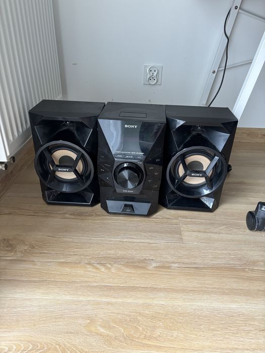 Wieża sony hcd-ec619ip