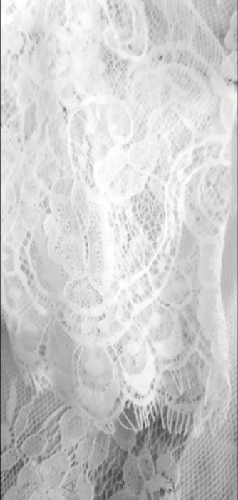 Vestido exclusivo todo em renda e seda branco pérola novo