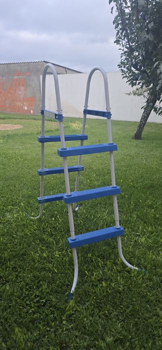 Escada para piscina