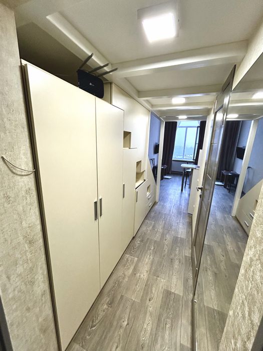 Продаж Дворівнева гостинка 20 м² у ЖК «Воробйові Гори» з якісним ремонтом, меблями та технікою