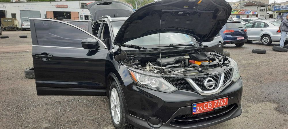 Продам нещодавно пригнаний з США NISSAN Rogue Sport у комплектації SV