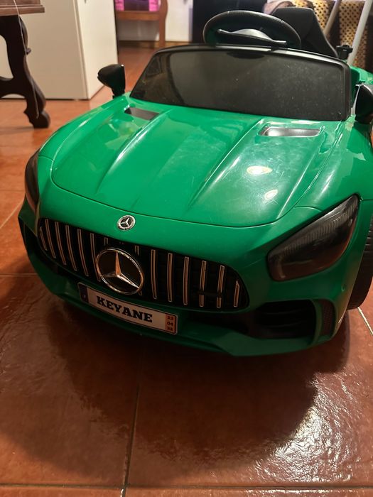 Carro elétrico para criança