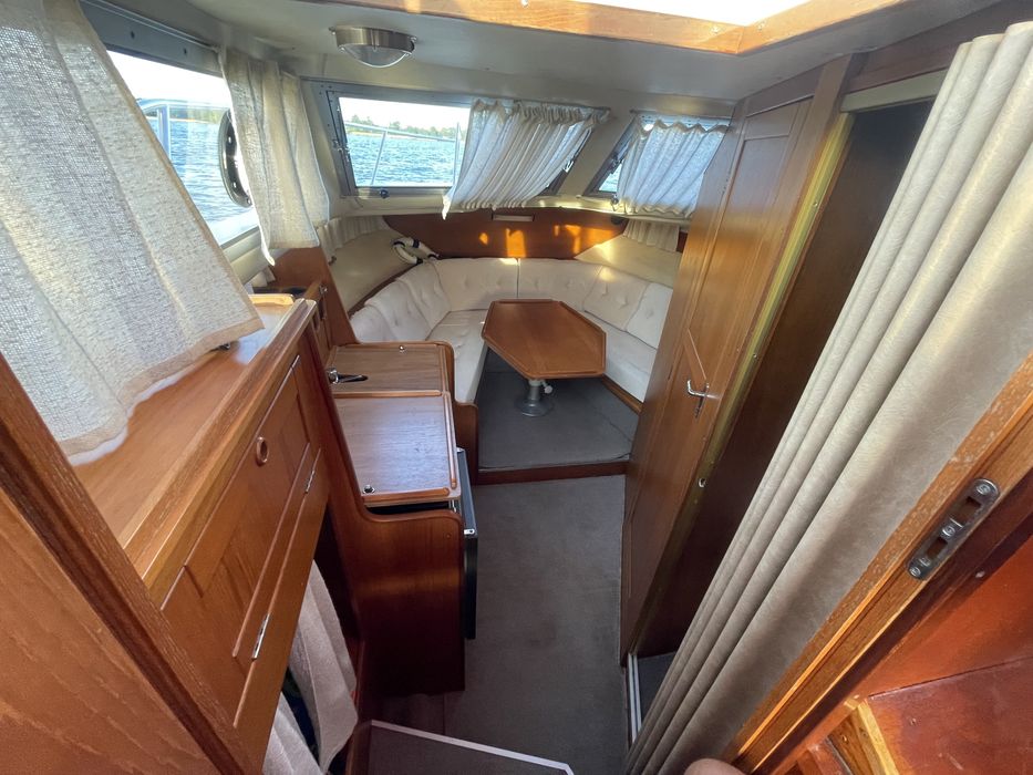 Jacht Łódź motorowa kabinowa  Windy 8600MC  - CENA ZIMOWA - OKAZJA !!!