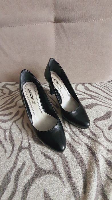 Czółenka Lasocki czarne r.37