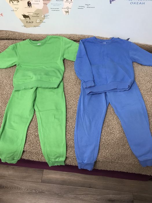 Костюмчики на хлопчика, 128 см (7-8 р.), б/в