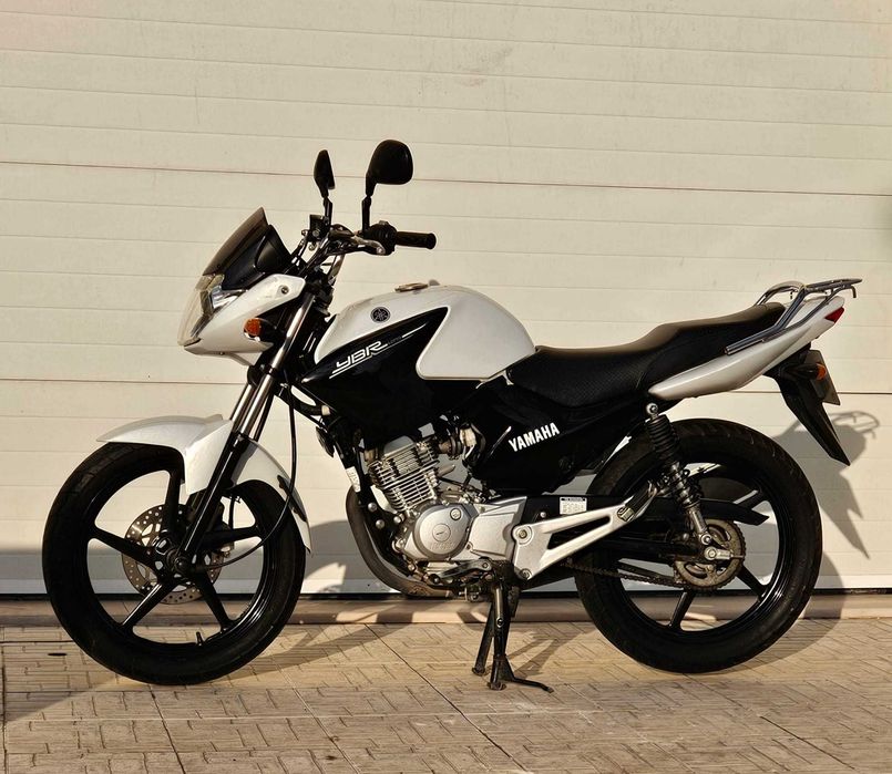 Yamaha YBR 125 - 5200 km - Como Nova