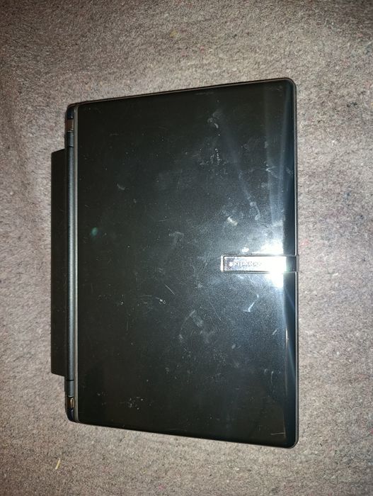 Продам нетбук Packard bell