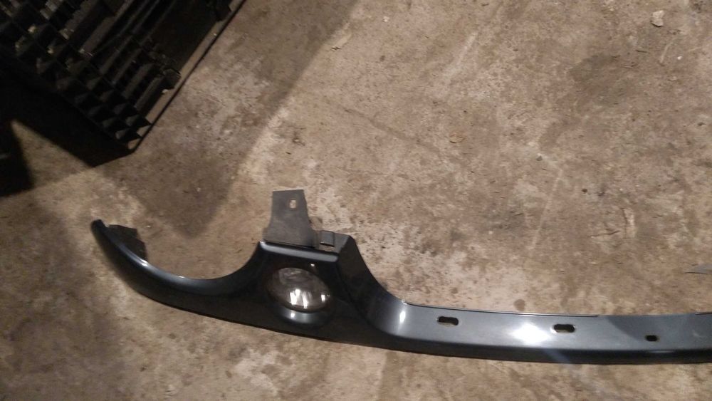 VW Lupo grill atrapa  LC7V