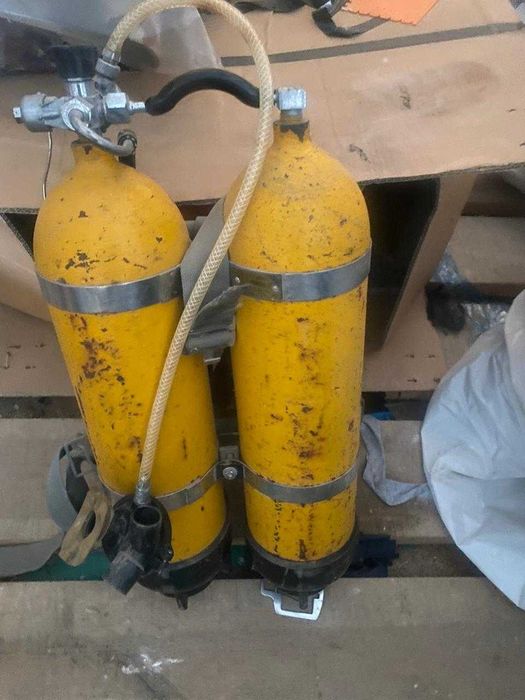 Двобалонний акваланг моделі АВМ-1М