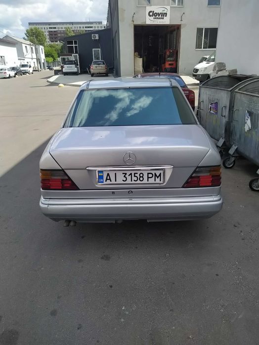 Продам Мерседес 124