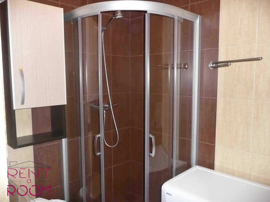 RENTAROOM.PL ENG RUS duży pokój z balkonem Manufaktura ul.Zachodnia