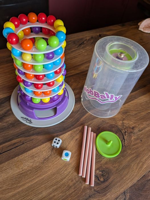 Настольная игра wob bally. Настолка, падающая башня. Дженга