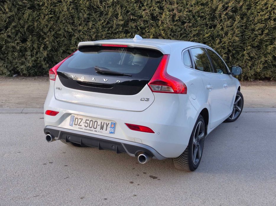 Volvo V40 D3 2.0D 150KM / R-Design / 2016 / Virtual / NAVI / PDC / LED