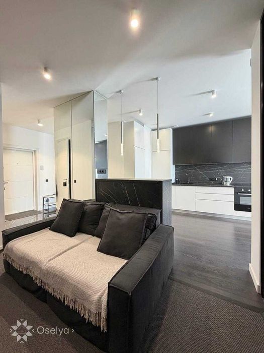 БЕЗ КОМІСІЇ Продаж дизайнерської квартири 50.30 м² в ЖК «Совські Ставки» Деміївська