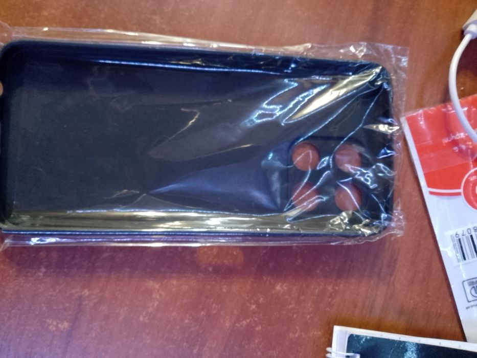 Продам     чехол