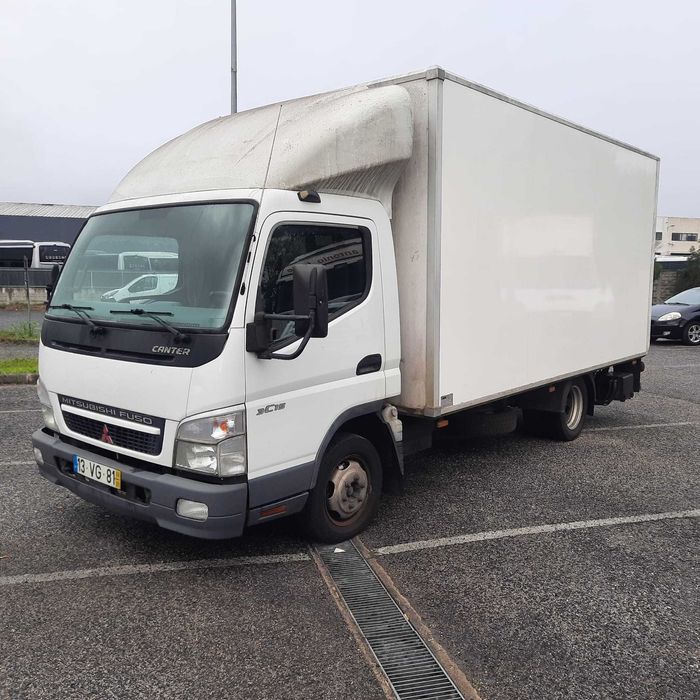 Mitsubishi Canter,  de contentor com plataforma