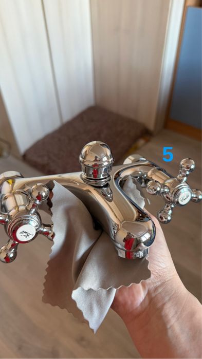 Смеситель для ванны, кухни. змішувач для ванни, кухні