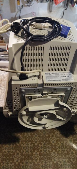 Монітор Samsung 755