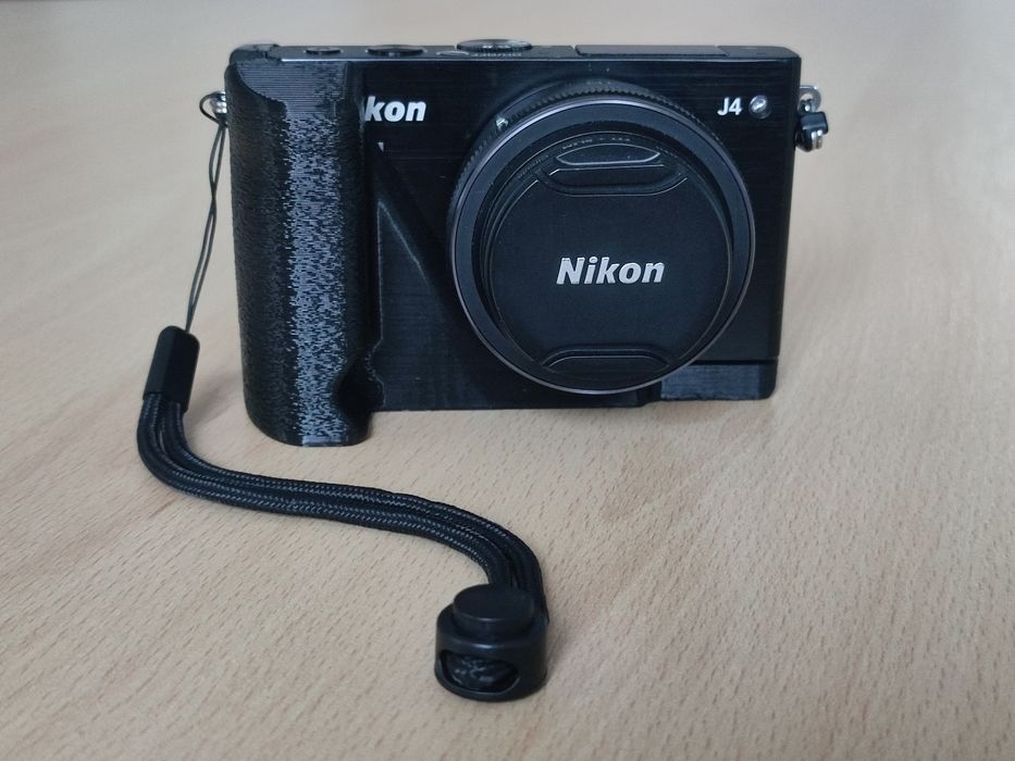 Nikon 1 J4 + Nikkor f2.8 - jak Ricoh GR