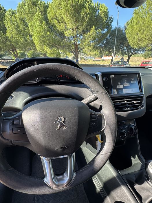 PEUGEOT 208 1.2 VTI ACESS | APENAS 107Mil KM | Revisão Completa e Distribuicao