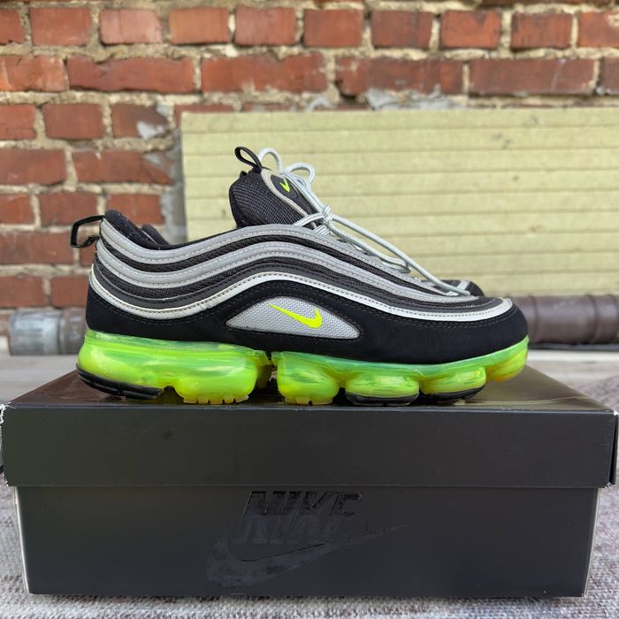 Nike air vapormax neon 97