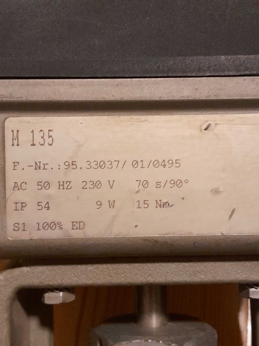 Siłownik elektromechaniczny, serwonapęd M 135