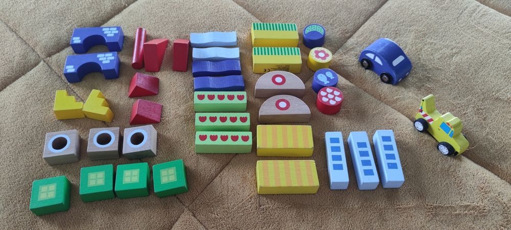 Blocos de construção de madeira - GOULA