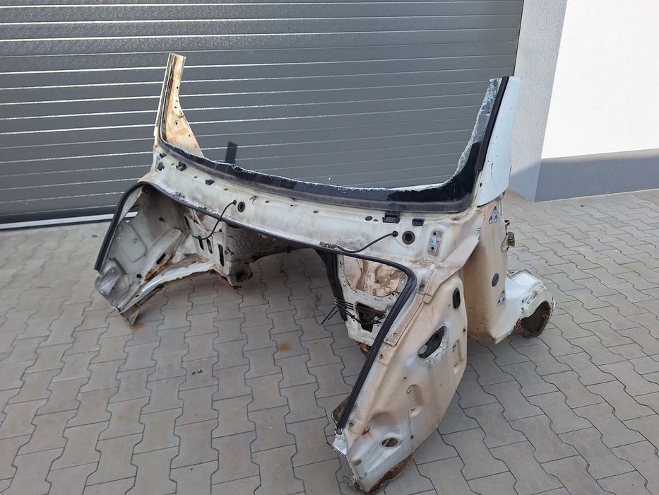 ĆWIARTKA BOK SŁUPEK LEWA PRAWA RENAULT TRAFIC II 01-14