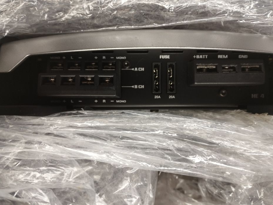 Automóveis Sistema de som novo hertz