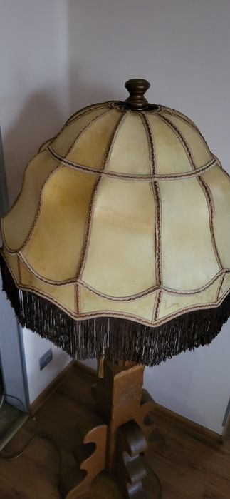 Stara lampa stojąca drewniana klosz skórzany zabytek antyk