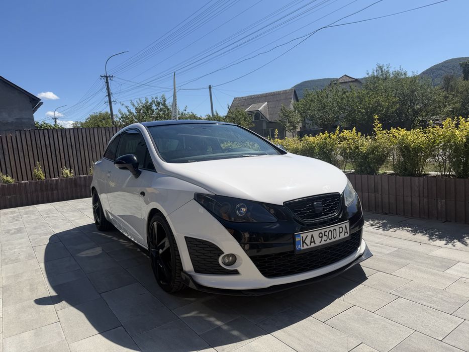 Seat Ibiza Bocanegra (лімітована та спортивна модифікація хетчбека)