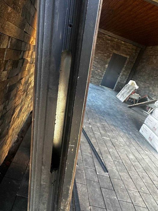 Двері вхідні металопластикові