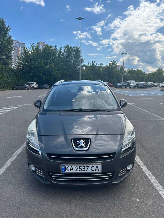Peugeot 5008 1.6 2011р
