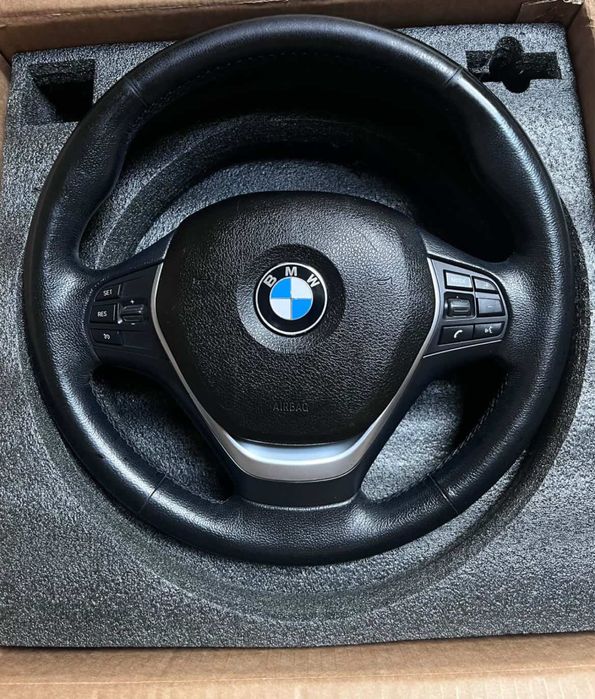 Кермо BMW F30 3 мультимедійними кнопками, гарний стан