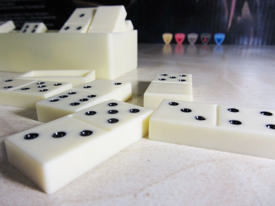 белые кости домино набор для игры в домино dominoes хороший подарок