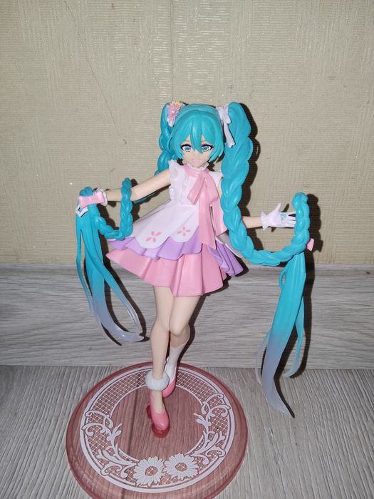 Фігурка хацуме міку