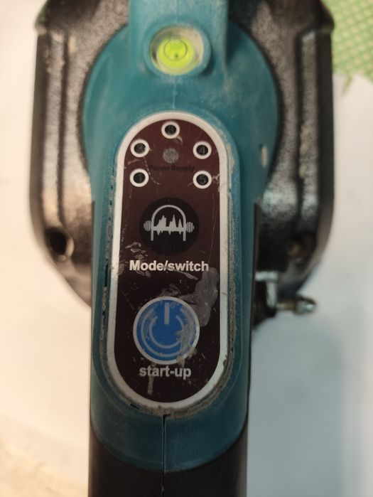 Віброприсоска для укладання плитки