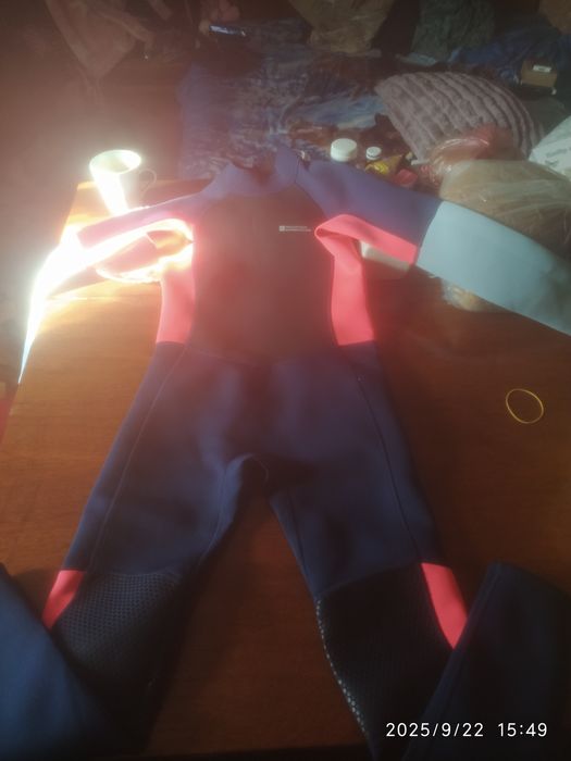 Гидрокостюмы продам или обменяю