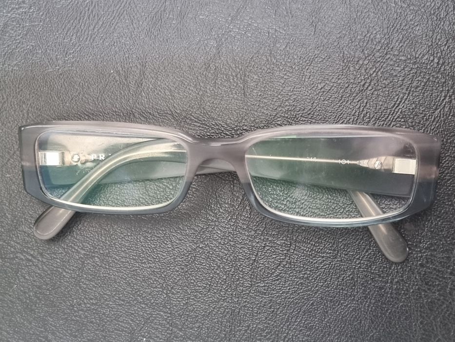 Oculos em massa-   Prada