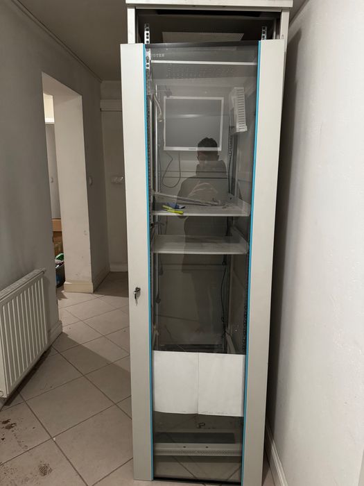 szafa rack Toten szer 60 cm gł 97 cm wys 197 cm (42U)