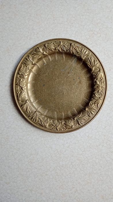 Mosiężny talerz 16 cm szerokości
