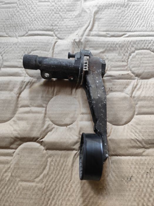 Napinacz paska Citroen C3 II 1.4 vti