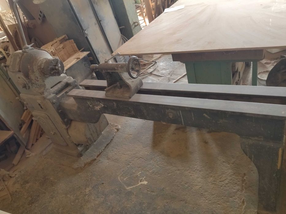 Продам станок токарный по дереву