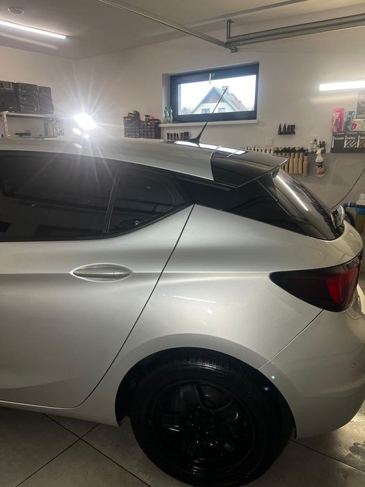 Sprzedam Ładnego  Opla astra k. 2020r