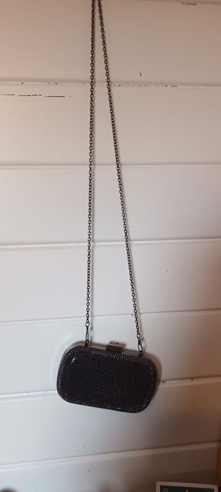 Carteira Clutch com pontos de brilhos